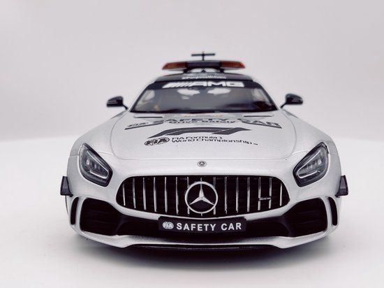 1:18 Safety car Formule 1-2020 - Mercedes Benz AMG GT-R