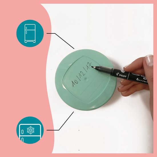 Groen deksel met datum '10/12/17' geschreven met zwarte stift, met icoontjes voor koelen en invriezen.