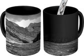 Magische Mok - Foto op Warmte Mok - The Gore Range bergen in Colorado - zwart wit - 350 ML