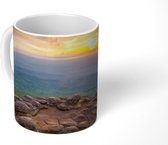 Mok - Uitkijkpunt in het het nationaal park Phu Hin Rong Kla bij een zonsondergang - 350 ML - Beker