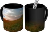 Magische Mok - Foto op Warmte Mok - Het brede landschap van de Donaudelta in Europa tijdens de avond - 350 ML
