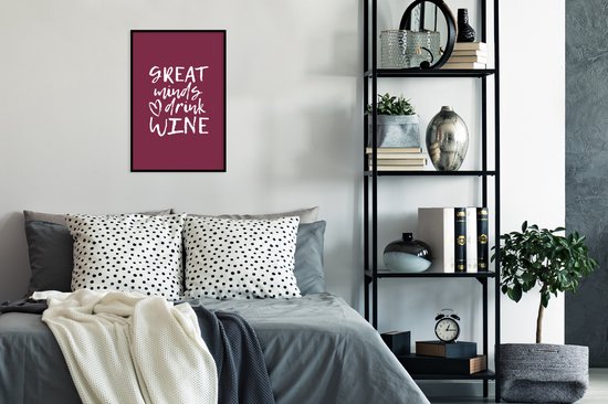 Poster in lijst - Fotolijst 40x60 cm - Posters - Wijn quote "Great minds drink wine" met paarse achtergrond - Posterlijst zwart - Decoratie - Wanddecoratie woonkamer - Muurdecoratie slaapkamer