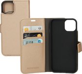 Mobiparts Saffiano Wallet Case Apple iPhone 13 Copper hoesje