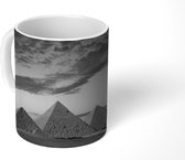 Mok - Egypte - Piramide - Zwart - Wit - 350 ML - Beker