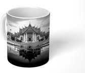 Mok - Marmeren tempel met weerkaatsing van het Koninklijk paleis van Bangkok - zwart wit - 350 ML - Beker