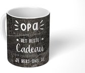 Mok - Koffiemok - Kado man - Quote - Opa - Spreuken - Het beste cadeau - Mokken - 350 ML - Beker - Koffiemokken - Theemok - Mok met tekst