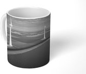 Mok - Rij windmolens - zwart wit - 350 ML - Beker
