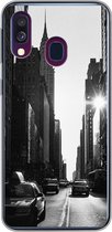 Geschikt voor Samsung Galaxy A40 hoesje - Een rustige straat in New York in zwart-wit - Siliconen Telefoonhoesje