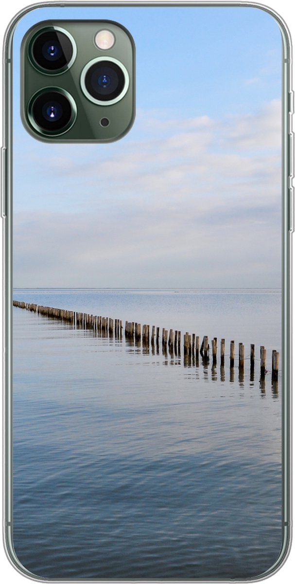 Geschikt voor iPhone 11 Pro hoesje - Noordzee - Wolken - Water - Siliconen Telefoonhoesje