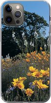 Geschikt voor iPhone 13 Pro hoesje - Bloemen - Natuur - Kleur - Siliconen Telefoonhoesje