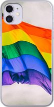 Geschikt voor iPhone 11 hoesje - Foto van een regenboog vlag - Siliconen Telefoonhoesje