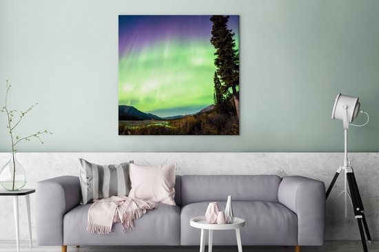 Canvas Schilderij Noorderlicht - Boom - Berg - Natuur - 90x90 cm - Wanddecoratie