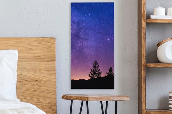Tableau sur toile Voie lactée violette sur une zone montagneuse - 20x40 cm - Décoration murale