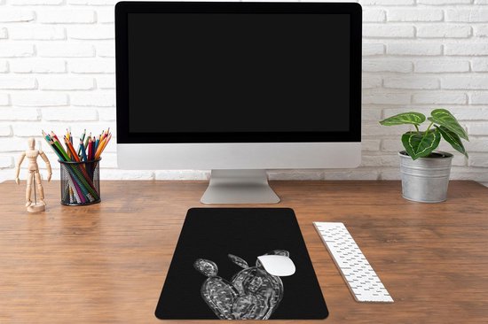 Bureau onderlegger 40x60 cm - Muismat Bladeren van een cactus op een zwarte achtergrond - zwart wit - Bureaulegger xl - Desk mat beschermer - Computer muismatten
