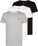 Drie katoenen T-shirts, grijs, wit en zwart, met ronde hals en korte mouwen. Klein logo op linkerborst.
