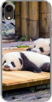Geschikt voor iPhone XR hoesje - Panda's - Vloer - Hout - Siliconen Telefoonhoesje