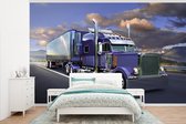 Behang - Fotobehang Paars gekleurde Vrachtwagen - Breedte 375 cm x hoogte 240 cm