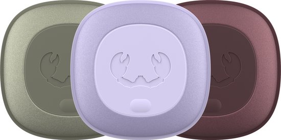 Drie ronde trackers in het lichtpaars, mosgroen en bordeauxrood met krab-reliëf.