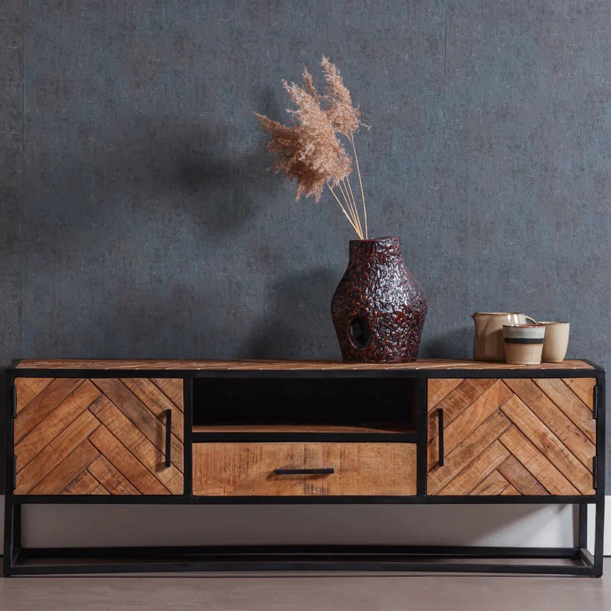 Mahom Mangohouten TV Meubel Toronto 145 cm Mahom Industrieel - TV Meubel van Mangohout & Metaal - Industriële TV Meubel Bruin