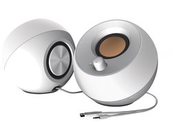 foto van Creative Pebble luidspreker voor PC en laptops (Wit) - Moderne USB-aangedreven desktop 2.0 luidsprekersysteem voor computers en laptops