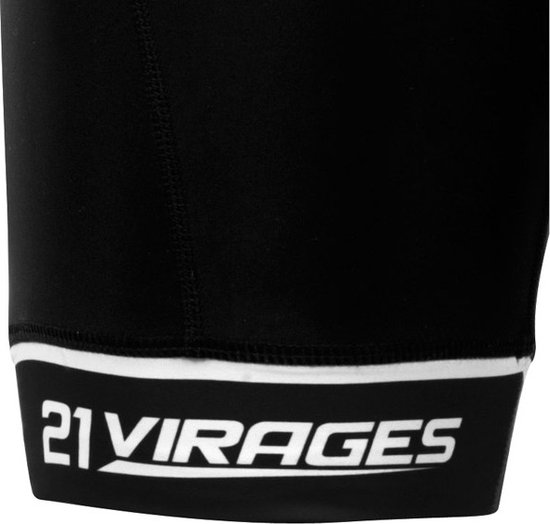 Detail van de pijp van een zwarte fietsbroek met witte bies en '21VIRAGES' logo.