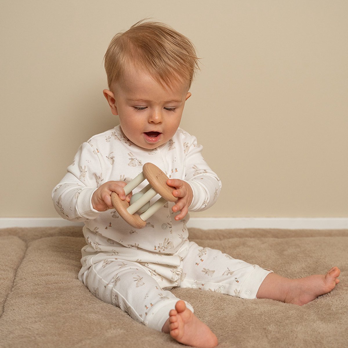 Little Dutch - Rollende Rammelaar FSC - Baby Bunny — afbeelding 6