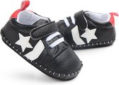 Zwarte Sneakers met witte ster - Kunstleer - Maat 21 - Zachte zool - 12 tot 18 maanden