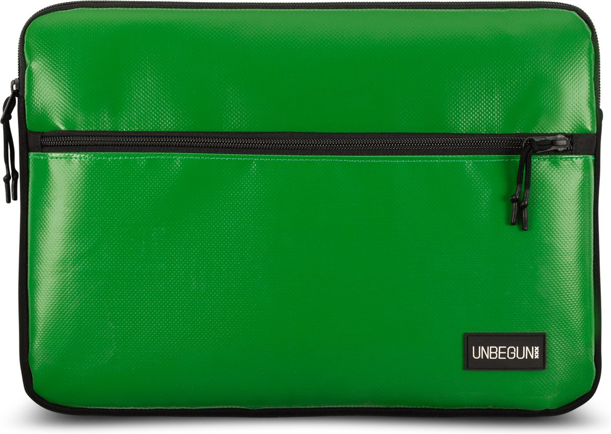 MacBook Air 15 inch case met vak (van gerecycled materiaal) - Groene laptop sleeve/hoes voor de MacBook Air 15 inch M3 (2024)