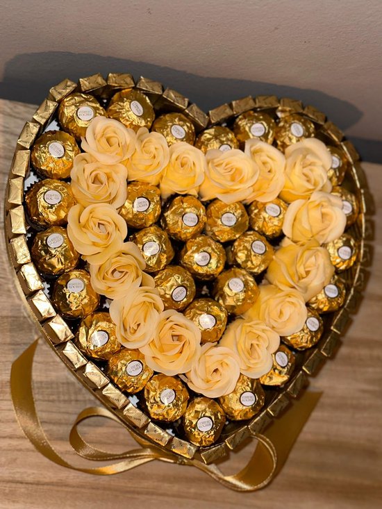 Foto: Xxl chocolade geschenk hart ferrero rocher valentijn cadeau kerst cadeau mega chocoladehart verjaardag cadeau voor haar geschenk