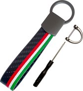 Carbon Look Auto Sleutelhanger - Italiaanse Vlag - Past bij Alle Automerken / Universeel - Keychain Sleutel Hanger Cadeau - Italië Auto Accessoires