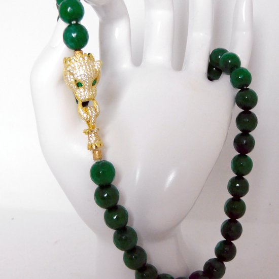 Hetty'S -Elegant collier van Jade - Unieke tijgerkop sluiting - goldplated zilver