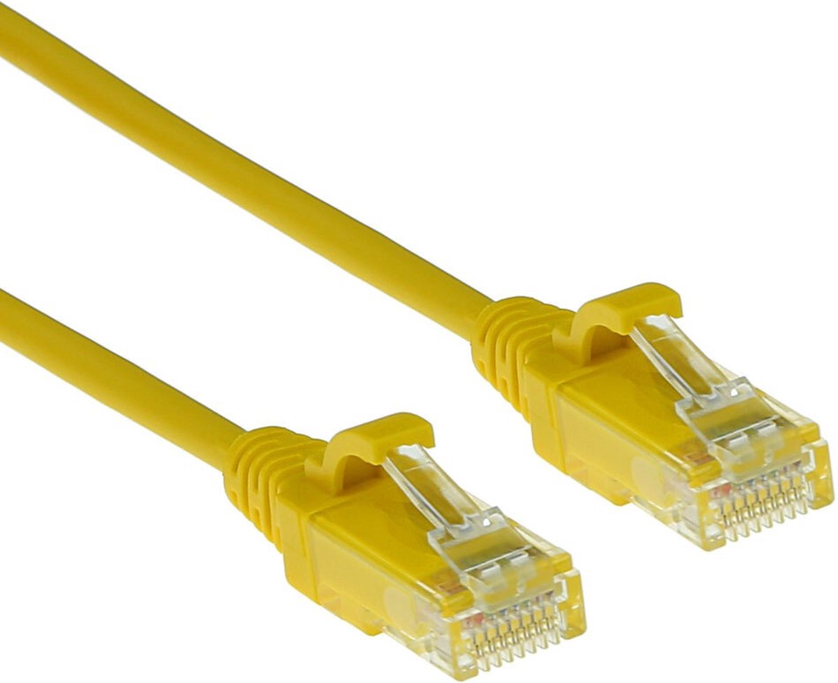 Image of ACT Gele 0.5 meter LSZH U/UTP CAT6 datacenter slimline patchkabel snagless met RJ45 connectoren DC9800