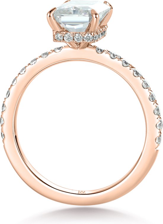 Astra - Ring en or rose 14 carats avec moissanite radieuse et pierres latérales pavées et halo caché - 2,7 carats.