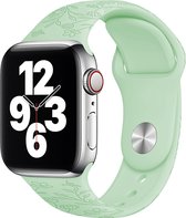 Mobigear - Watch bandje geschikt voor Apple Watch Series 8 (45mm) Bandje Flexibel Siliconen Druksluiting | Mobigear Butterflies - Groen