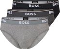 Drie BOSS slips: zwart, donkergrijs en grijs, elk met logo band.
