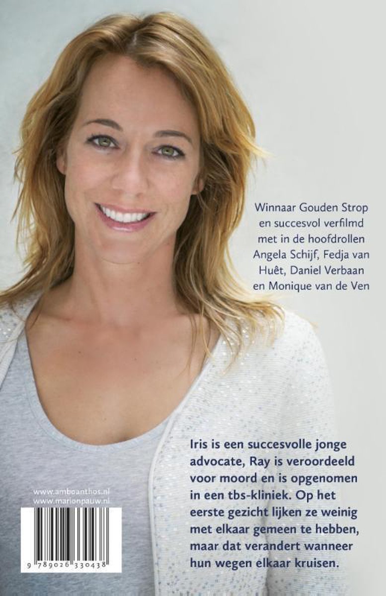 Een glimlachende vrouw met blond haar, met een vest over een grijs shirt. Achtergrondinformatie over het boek 'Daglicht'.
