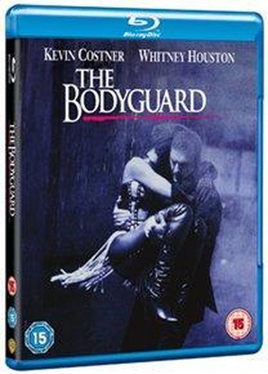 The Bodyguard Blu-ray hoes met Kevin Costner en Whitney Houston die elkaar vasthouden in de regen.
