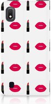 Bookcase Hoesje Geschikt voor Samsung Galaxy A10 met Magneet Lipstick Kiss