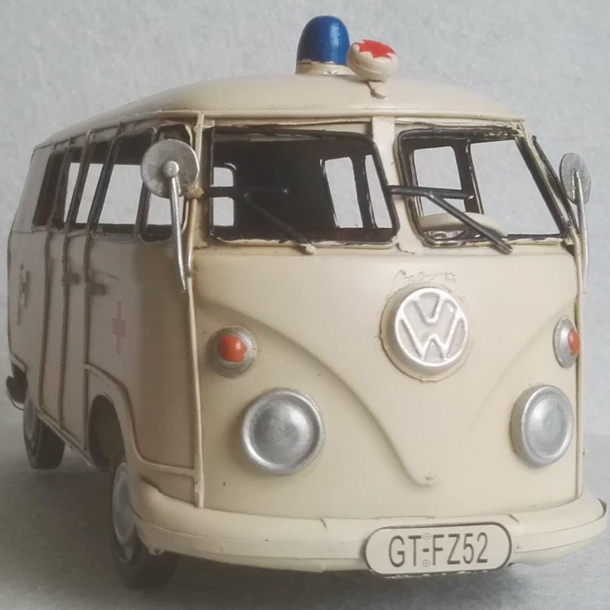 Volkswagen - T1 - bus - ambulance - licentie - VW - blikken auto - blik |  bol.com