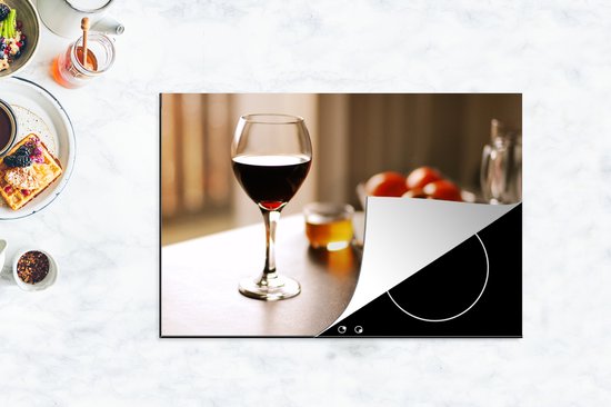 KitchenYeah® Inductie beschermer 81x52 cm - Lekkere rode wijn met groenten - Kookplaataccessoires - Afdekplaat voor kookplaat - Inductiebeschermer - Inductiemat - Inductieplaat mat