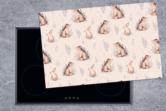KitchenYeah® Inductie beschermer 80.2x52.2 cm - Winter - Patronen - Konijn - Beer - Kookplaataccessoires - Afdekplaat voor kookplaat - Inductiebeschermer - Inductiemat - Inductieplaat mat