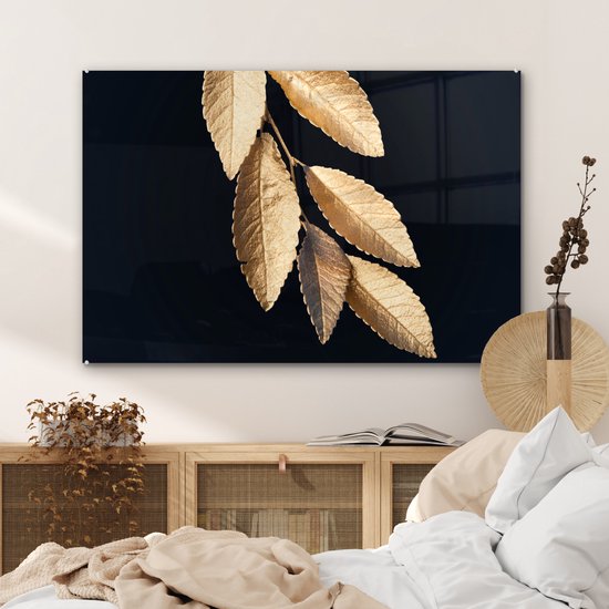 MuchoWow® Glasschilderij 120x80 cm - Schilderij acrylglas - Bladeren - Zwart - Goud - Luxe - Planten - Foto op glas - Schilderijen