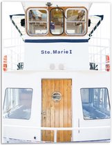 PVC Schuimplaat - Vooraanzicht van Witte Vissersboot - 30x40 cm Foto op PVC Schuimplaat (Met Ophangsysteem)