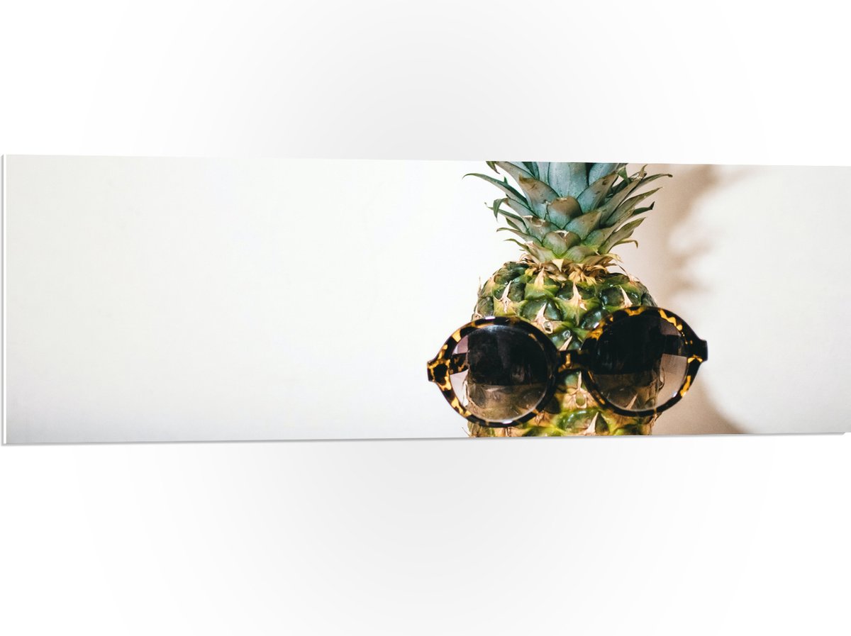 PVC Schuimplaat - Ananas met Zonnebril op - 120x40 cm Foto op PVC Schuimplaat (Met Ophangsysteem)