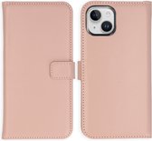 Selencia Hoesje Geschikt voor iPhone 15 Plus Hoesje Met Pasjeshouder - Selencia Echt Lederen Bookcase - roze