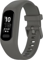 Siliconen Smartwatch bandje - Geschikt voor Garmin Vivosmart 5 siliconen bandje - donkergrijs - Strap-it Horlogeband / Polsband / Armband