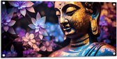 Tuinposter – Boeddha voor Struik vol Paarse Lelies - 100x50 cm Foto op Tuinposter (wanddecoratie voor buiten en binnen)