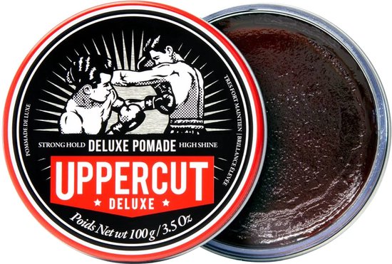 Pot Uppercut Deluxe Pomade met rode rand en afbeelding van twee vechtende mannen. Inhoud bruin.