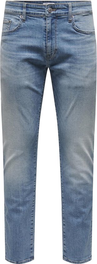 Lichtblauwe jeans met lichte wassing, recht model, van ONLY & SONS.