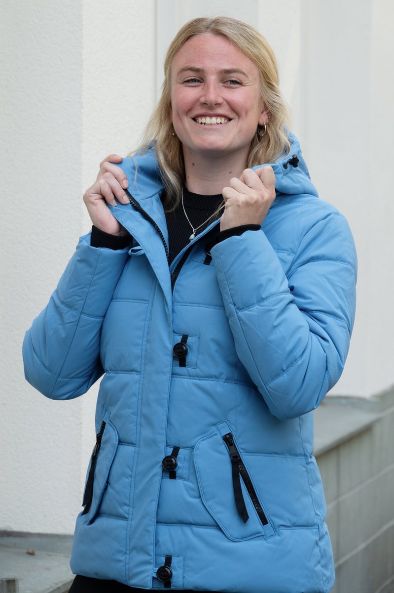 Korte dames winterjas - Gewatteerd en getailleerd - IJsblauw - Maat 44